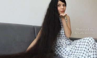 La chevelure de cette Indienne fait... 190 cm
