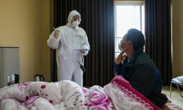 Les mesures de restriction contre le coronavirus s'étendent en Chine et dans le monde