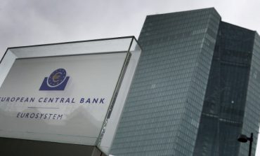 La BCE sort le bazooka avec 750 milliards d'euros pour racheter la dette des états membres et des entreprises