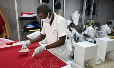 La course aux masques à Abidjan