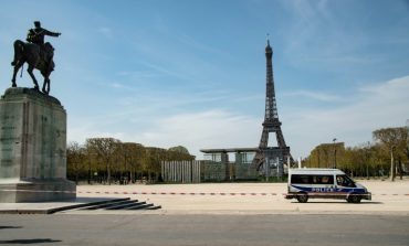 En plus du lourd bilan humain du coronavirus, la France entre en récession