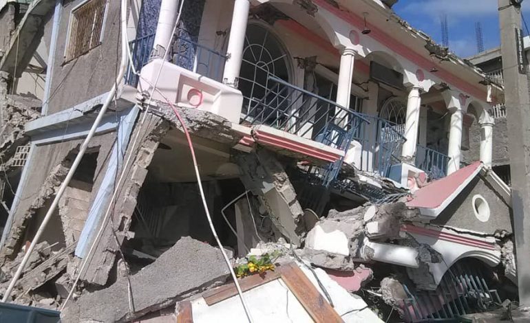 Bilan provisoire de 34 morts dans un séisme de magnitude 7.2 en Haïti