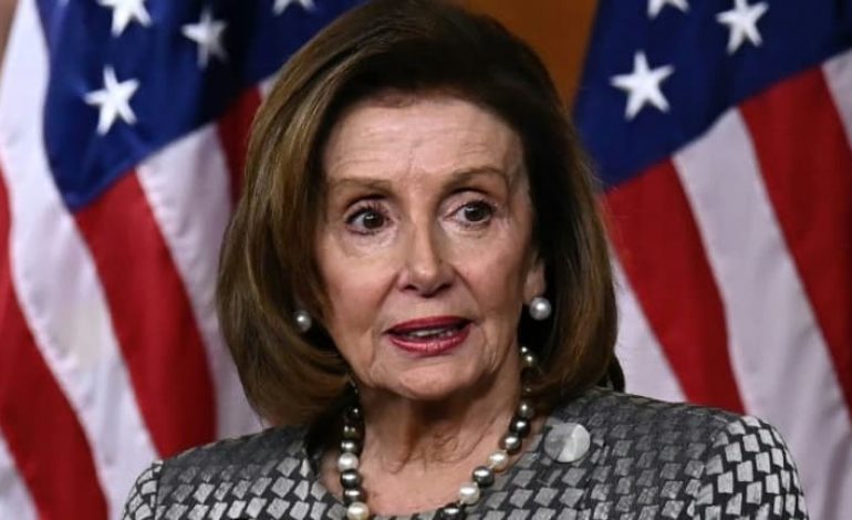 Nancy Pelosi défie la Chine en se rendant à Taïwan