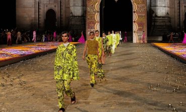 La haute couture et son raffinement de retour à Paris, Dior en vedette