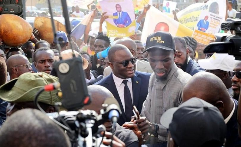 Abdourahmane Sall a déposé au Conseil Constitutionnel la candidature de Déthié Fall