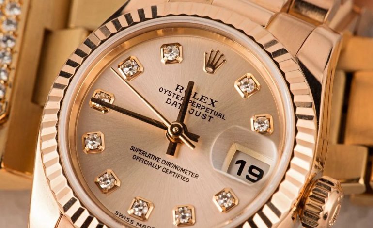 Enquête sur la présidente péruvienne Dina Boluarte soupçonnée de porter des montres de luxe non déclarées