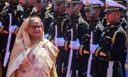 Le chef de l'armée va "former un gouvernement intérimaire" après la démission de la Première ministre Sheikh Hasina
