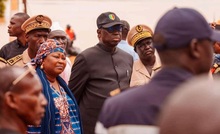 Le ministre de l’Intérieur, Jean Baptiste Tine, invite les populations de la vallée du fleuve Sénégal à la ”vigilance”