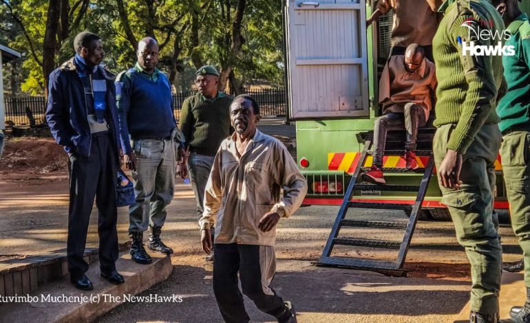 Jameson Timba, le chef de l’opposition zimbabwéenne jugé coupable de participation à un « attroupement illicite »
